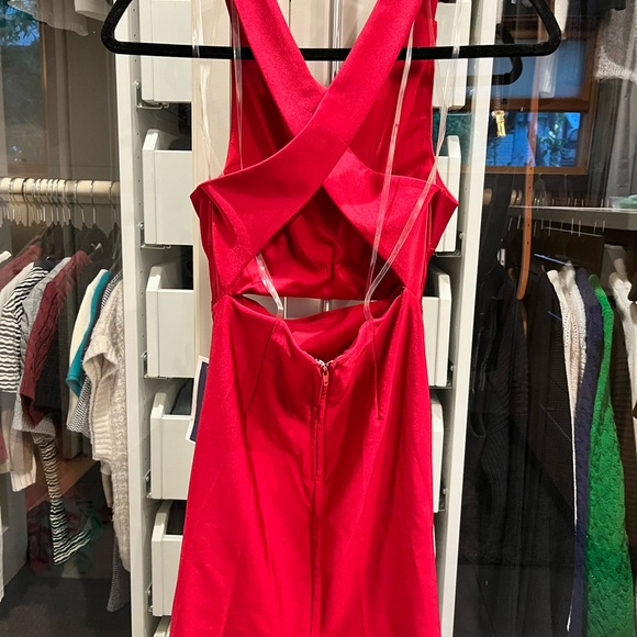 DEAR MOON NWT Sleeveless Round Neck Cut-Out X-Back Sateen Sheath Dress Red Sz 0 - Picture 6 of 10